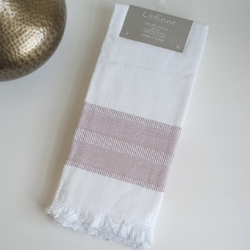 Ladinne Set Of 3 Oversized Whith with Soft Pink Stripes Turkish Cotton 20" x 30"
